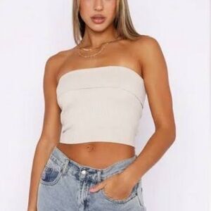 White Fox neutral feeling knit crop olive